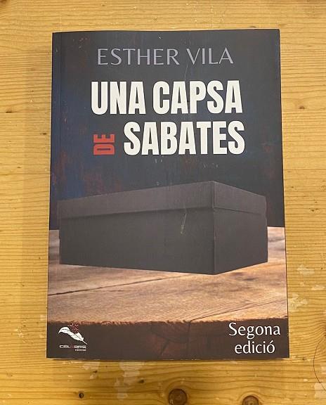 Una capsa de sabates | 9788412692907 | Vila, Esther | Llibreria online de Figueres i Empordà