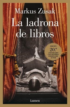 La ladrona de libros (edición 20.º aniversario) | 9788426432698 | Zusak, Markus | Llibreria online de Figueres i Empordà