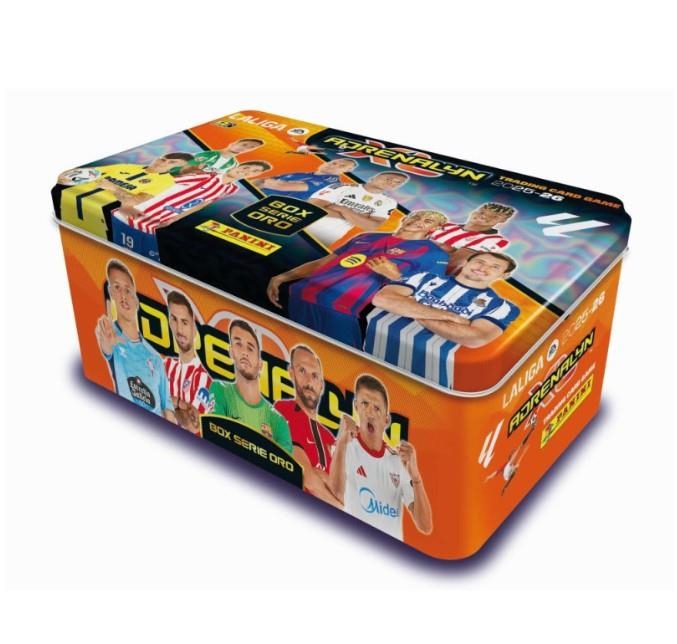 TINBOX ADRENALYN XL FOOTBALL ES 2025/26 TCG. BOX SERIE ORO | 8424248926731 | Llibreria online de Figueres i Empordà