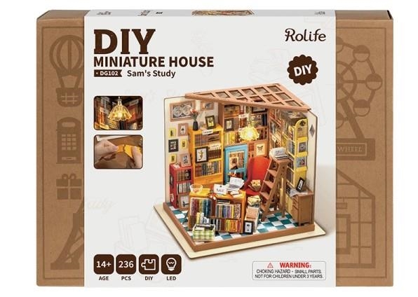 MAQUETA SUJETALIBROS DIY MINIATURE HOUSE "SAM'S STUDY" LIBRERIA DE SAM "BOOK NOK" | 6946785108644 | Librería online de Figueres / Empordà